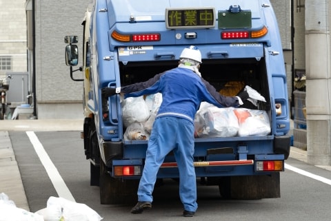 ゴミ収集員の恐怖 使用済みpcr検査キットが無造作に コロナ禍の ゴミ出し マナーとは ニコニコニュース