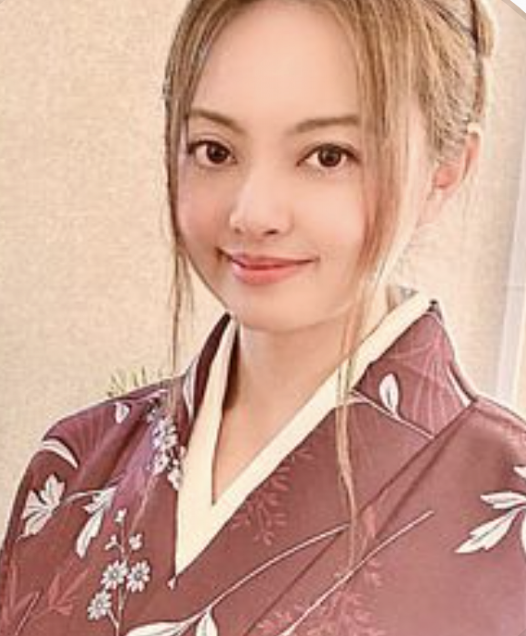 突占 の美人占い師に意外な過去 再放送 美女か野獣 出演で話題 かつてはグラドルや女優として活躍 ニコニコニュース