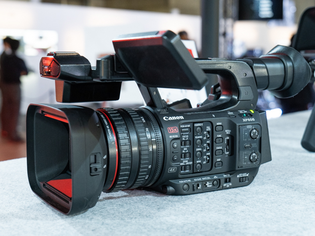 キヤノン：XF605の展示が人気。気になるズームリングの操作性を実機でチェック[Inter BEE 2021 | ニコニコニュース
