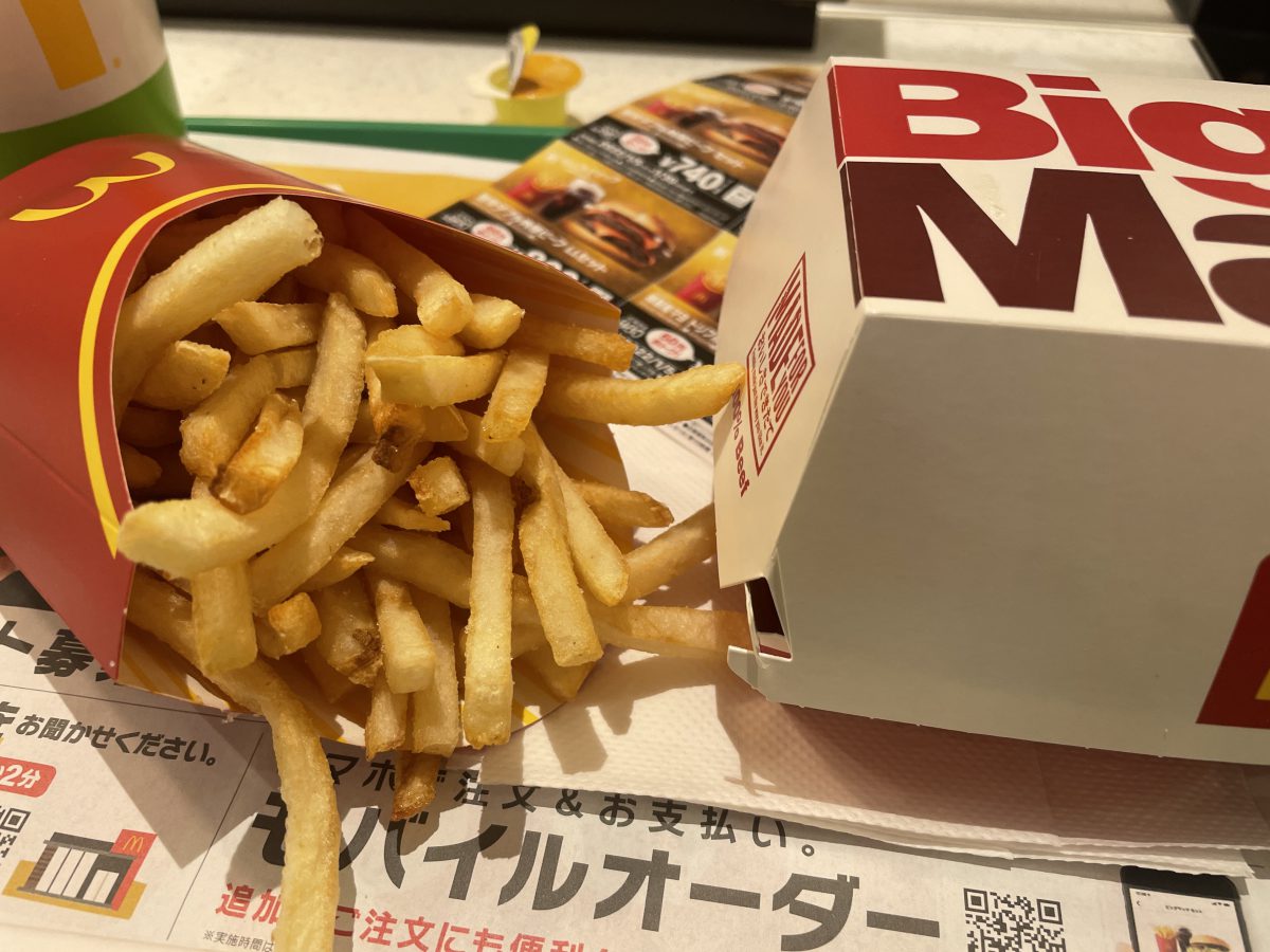 マック従業員が衝撃告白 Lサイズポテト を注文しても意味がないらしい ニコニコニュース