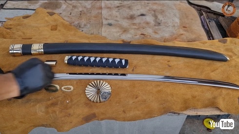 錆びきった歯車が銀色に輝く Katana に変身 鍛冶屋のワザがダイナミックですごい ニコニコニュース