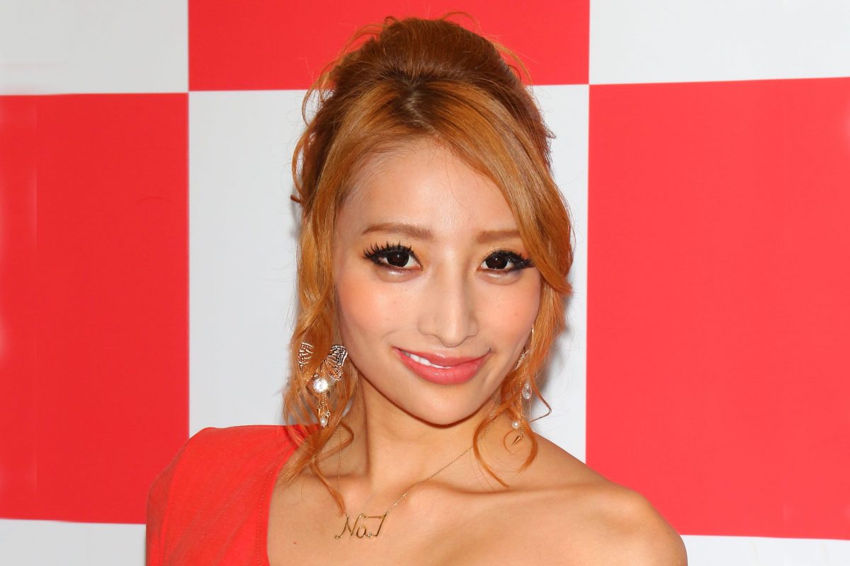 加藤紗里、新たな資格の取得を報告 「資格いっぱい持ってて素敵」の声も ニコニコニュース