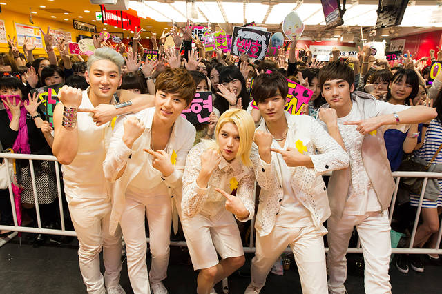 Nu Est 美しすぎる王子 7月にベスト盤で日本デビュー 夢は 日産スタジアムでライブ ニコニコニュース