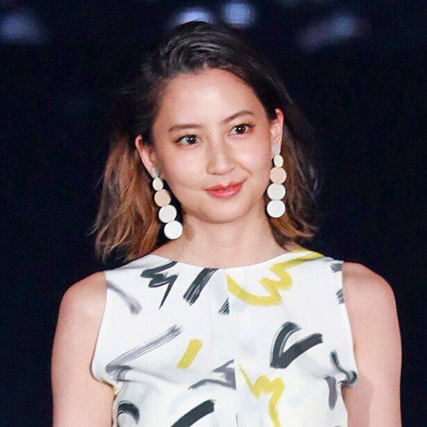 河北麻友子の 新 髪型に桐谷美玲 かわいすぎる そしてお揃い ばっさりイメチェンshot公開 ニコニコニュース