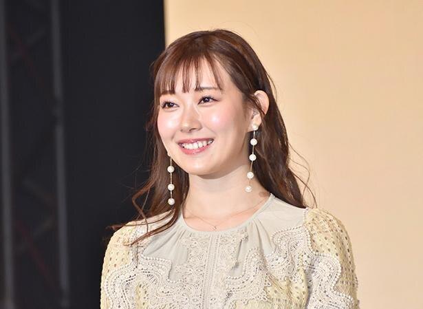 渡辺美優紀 履いてない 太ももあらわな ミニスカゴルフウェア でファン悩殺 みるきー可愛すぎ セクシー ニコニコニュース