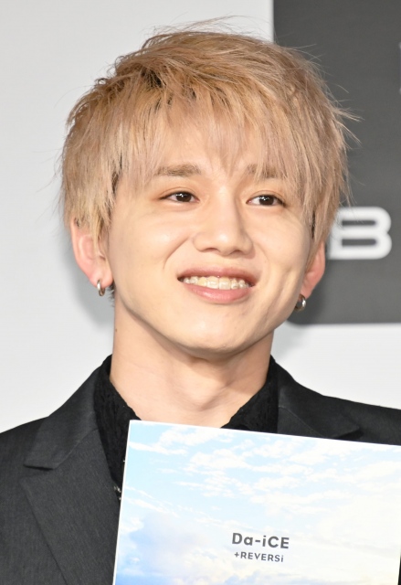 Da Ice花村想太 Youtuberヒカルからのプレゼントに傷つきショック 岩を登るときに ニコニコニュース