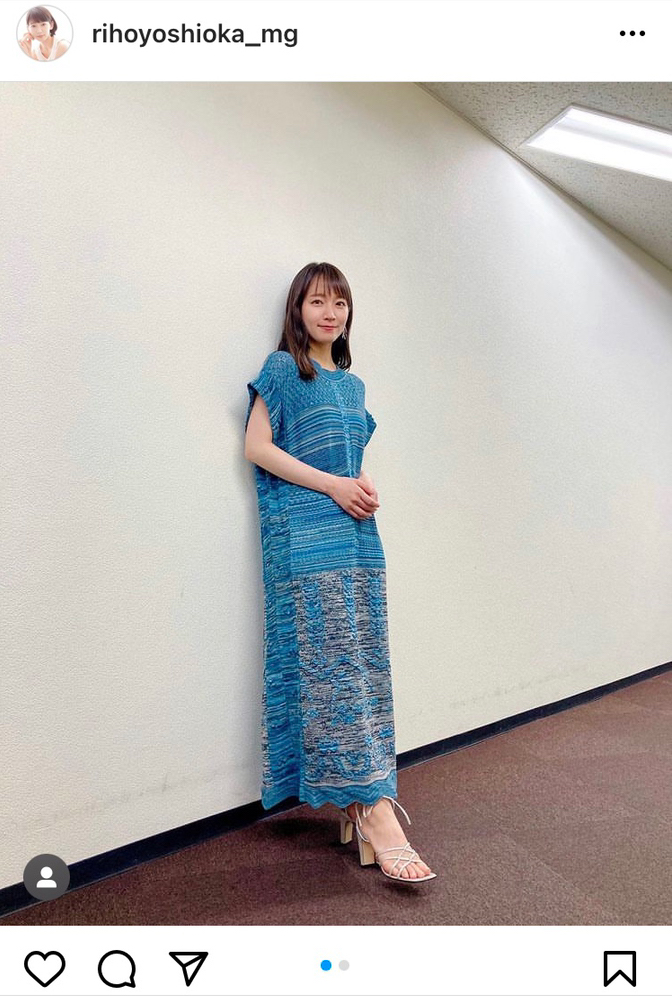吉岡里帆、ブルーのニットドレスでフェミニンコーデ ファン「かわいすぎて気絶」 ニコニコニュース