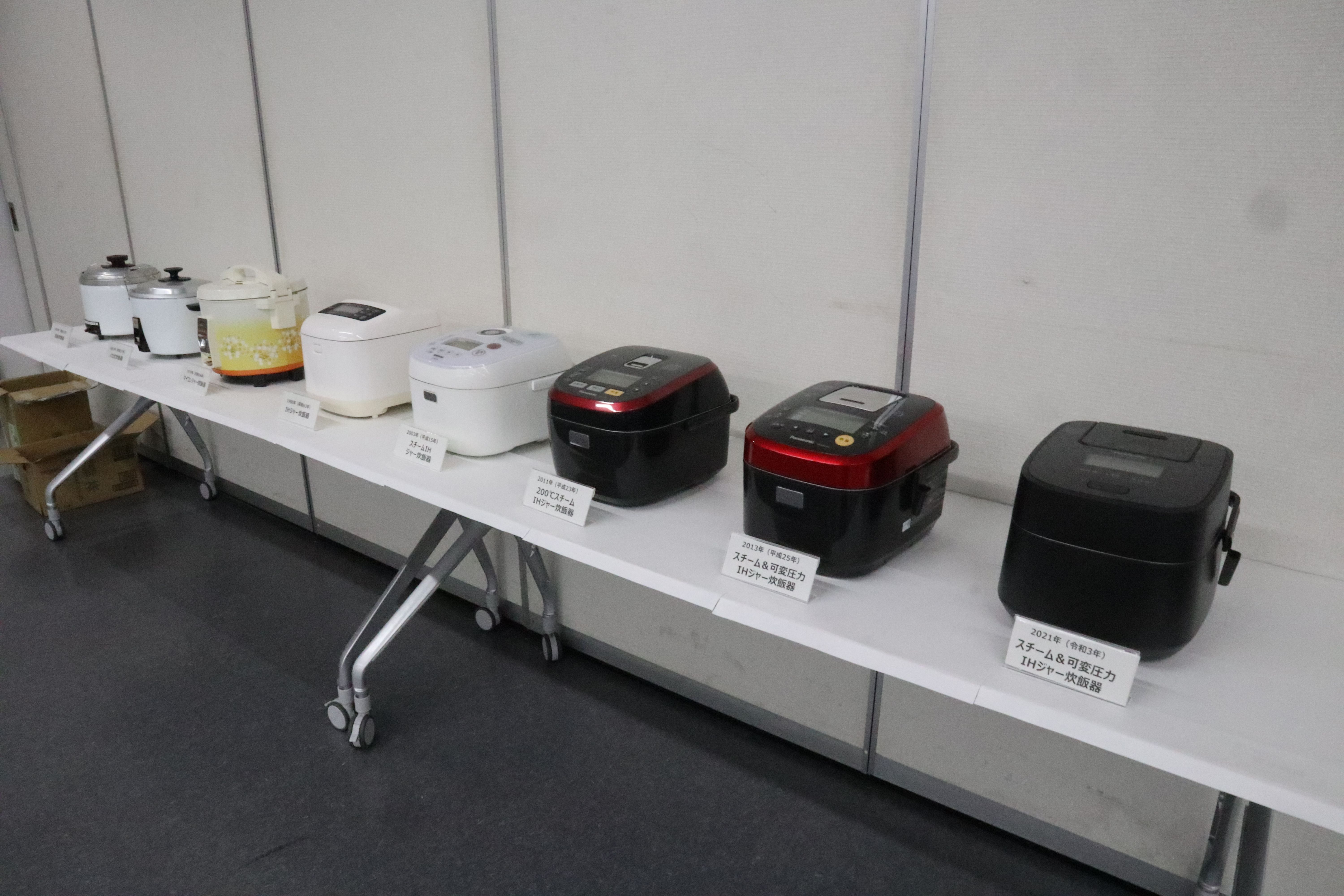 仕事で1日に3合は食べます 炊飯器開発の ナゾのスタッフ すごすぎる ライスレディ とは ニコニコニュース