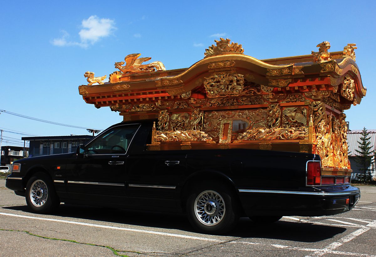 日本の霊柩車が 映え 海外ネットで衝撃の声 ニコニコニュース