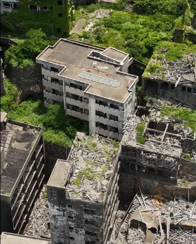 軍艦島の廃墟を空撮した動画が 美しい こういう世界観が好き と話題に 滅亡した後の地球文明のよう ニコニコニュース