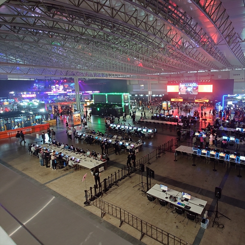 『Counter-Strike 2』など最新ゲームの試遊や、人気配信者などによるゲーム大会が熱い『DreamHack | ニコニコニュース