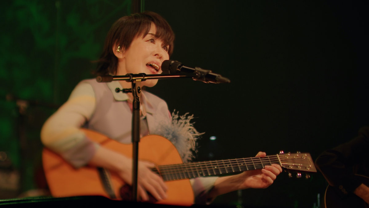 原 由子がギターを弾き語る「ヤバいね愛てえ奴は」のライブ映像を公開 自身初のLIVE映像作品をリリース | ニコニコニュース