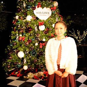 西野カナ 自身初プロデュースのクリスマスツリー前で点灯式イベントを開催 ニコニコニュース