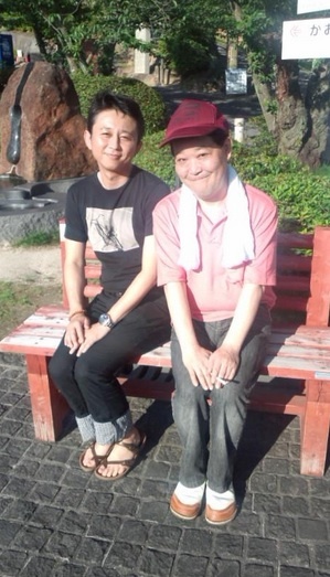 有吉弘行と上島竜兵の写真が おばちゃんみたい と話題に ニコニコニュース