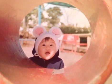 安めぐみが 幼少期の写真 を公開 ニコニコニュース