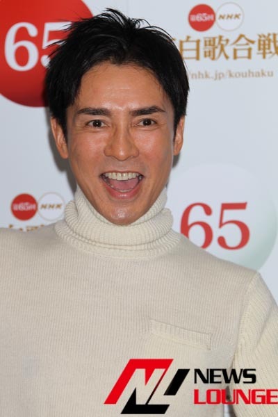 紅白歌合戦14 郷ひろみ バナナマン日村と ゴー ニコニコニュース