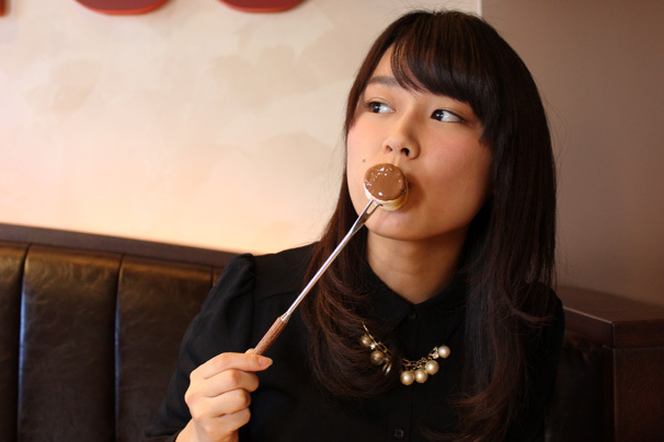 とろ りチョコがおいしい 美人慶応生がマックス ブレナー広尾プラザ店をレポ ニコニコニュース