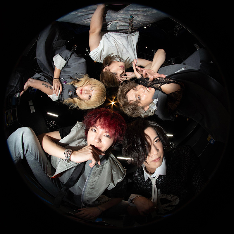 XY -BAND-、新曲「FACTS」ライブパフォーマンス映像公開 | ニコニコニュース