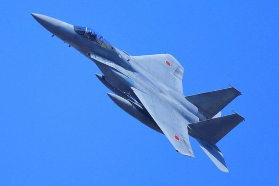 中国軍の「胴体が2つある異形機」日本に接近！沖縄を通り越して奄美大島沖まで飛行 防衛省が画像を公開 | ニコニコニュース