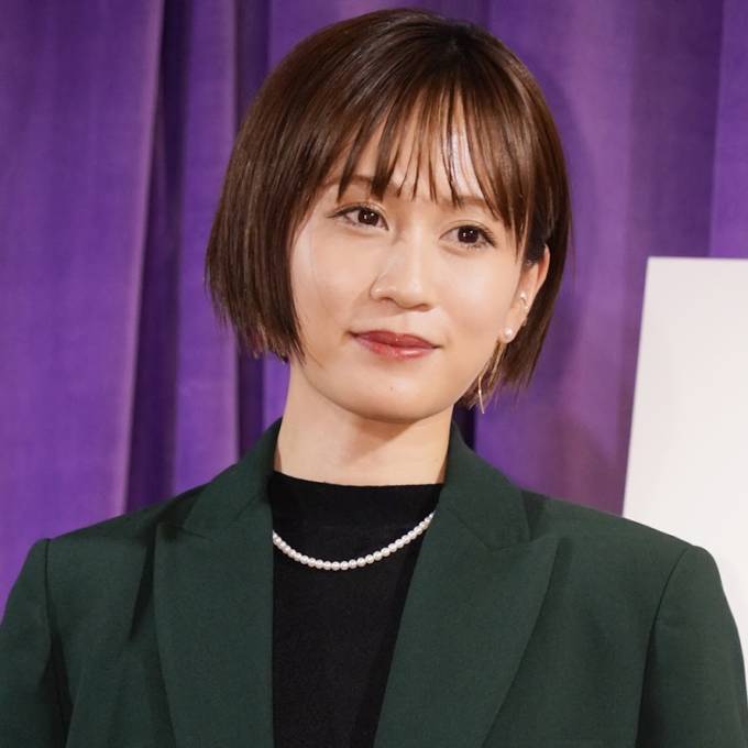 前田敦子、抜群スタイルのドレスSHOTにファンうっとり「お顔ちっさいー！！！」「美人すぎない？」 | ニコニコニュース