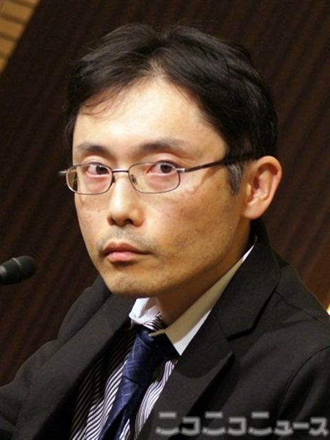 芥川賞受賞・田中慎弥「とっとと会見を終わりましょうよ」 喜びの声なく終始不機嫌 | ニコニコニュース