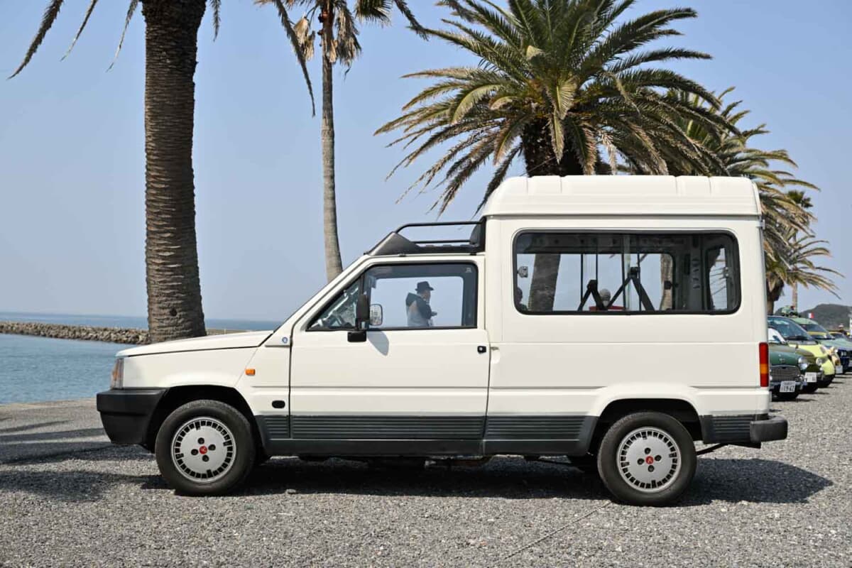【ツールドフランス】フィアットStilo 2002年モデルキャラバンカー Tour de France Fiat Stilo 2002 Model caravan car 964810 | eBay