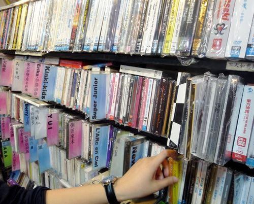 なんでもあり 香港のcdショップで日本のサンプル盤が売られる現実 ニコニコニュース