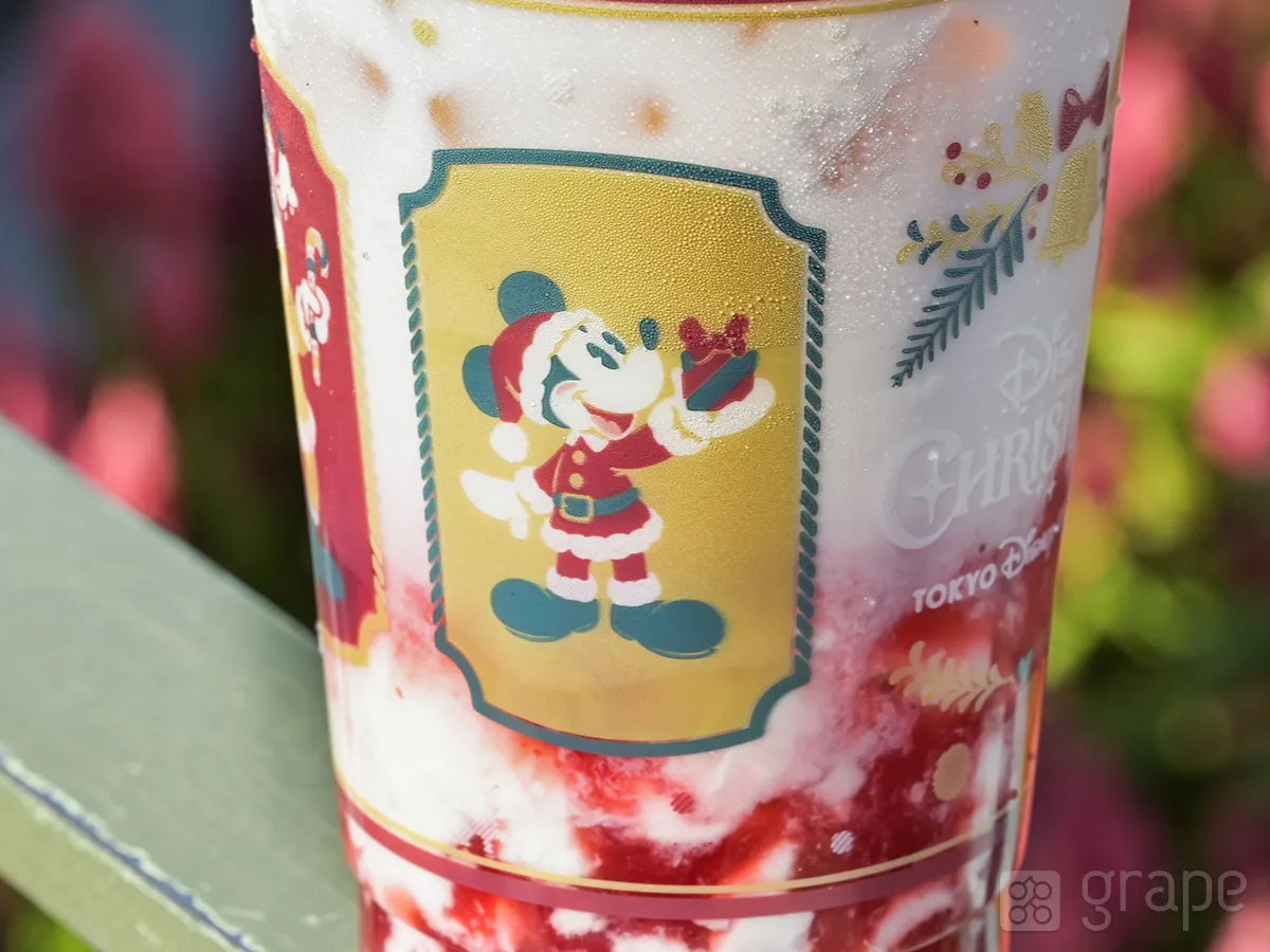クリスマス限定】ディズニーの苺ミルクが甘すぎず最高！ リピーターも
