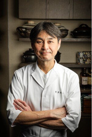 『賛否両論』笠原将弘店主の公式 YouTube チャンネル「料理のほそ道」と丸美屋「麻婆豆腐の素」がコラボ！ | ニコニコニュース