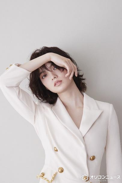 平手友梨奈、ソロ初の武道館ライブ決定『アナタタチノカルテ』 初ワンマンライブから1年経て | ニコニコニュース