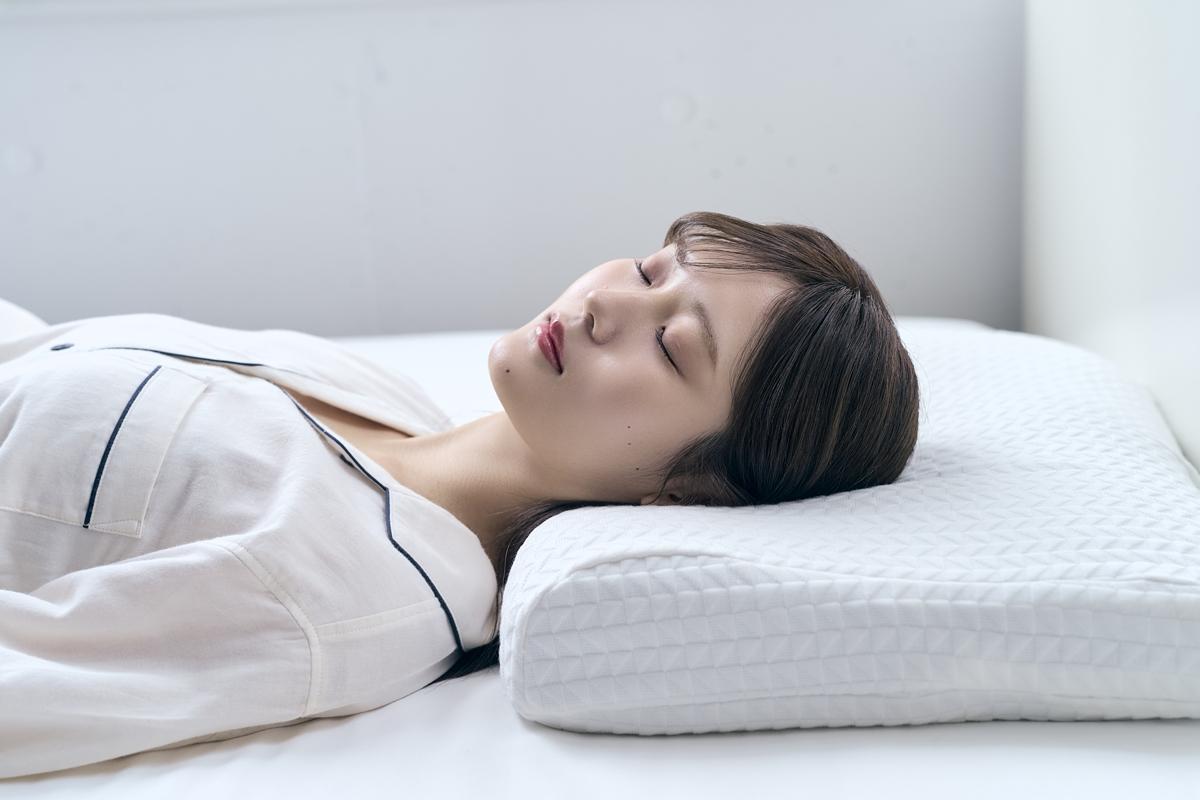 ミラクルピロー 枕 MIRACLE PILLOW(ミラクルピロー) 睡眠の質に着目した“動く枕”が登場