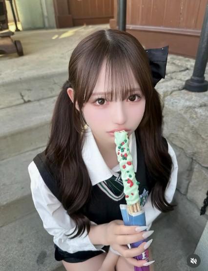 NMB48の和田海佑、チュロス姿に釘付け！みんなで語り合おう