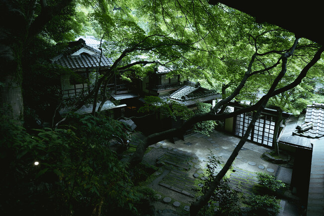 料理旅館「明治の森箕面音羽山荘」の20周年キャンペーン