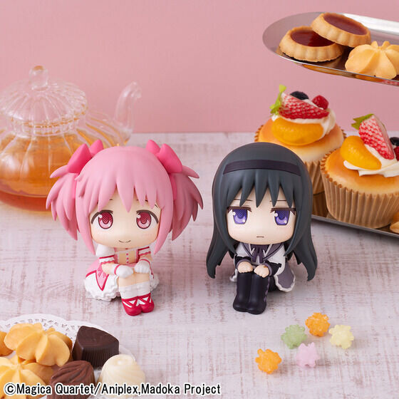 週末、まどかとほむらのフィギュアで夢の空間を作ろう！