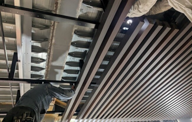 【意匠×耐震の両立】大規模空間の天井に対応可能な「SZ耐震ルーバー天井システム typeG」を発売 | ニコニコニュース