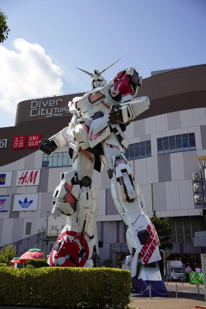お台場の“実物大ユニコーンガンダム立像”が8月末で展示終了、あと1カ月