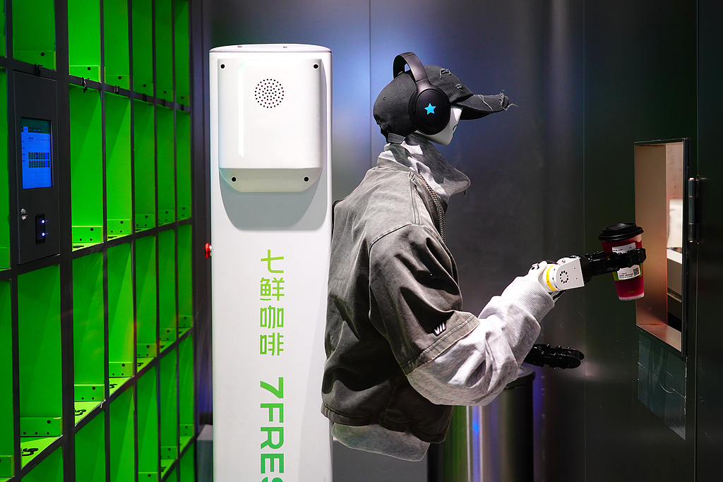 北京で「働く」ロボット、30秒でコーヒー提供、約50種類のメニューも調理 | ニコニコニュース