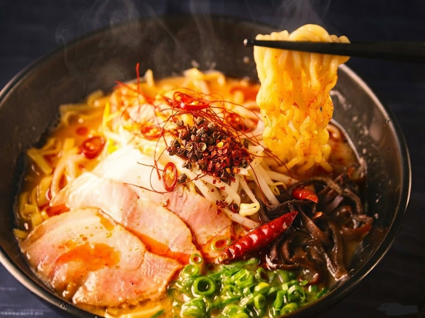 広島の地産地消ラーメン店、辛み×痺れの限定「麻辣みそ豚骨ラーメン」を10月投入