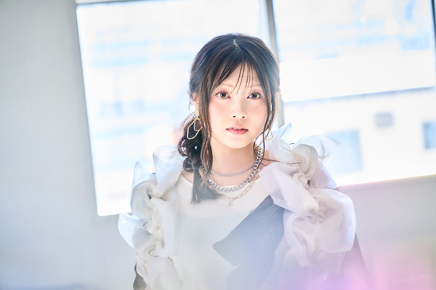 鈴木このみ、TVアニメ『弱気MAX令嬢なのに、辣腕婚約者様の賭けに乗ってしまった』OPテーマ「強気MAX宣言」MV公開 | ニコニコニュース