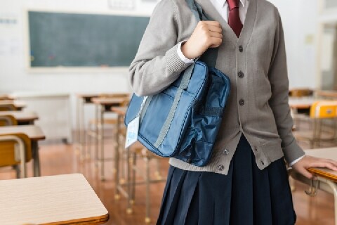 15歳女子との交際は犯罪なのか 警察に聞いた45歳男性逮捕 真剣交際でもダメ ニコニコニュース