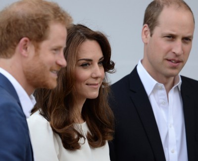 キャサリン妃 庶民派スカートが好評もまた痩せた ニコニコニュース