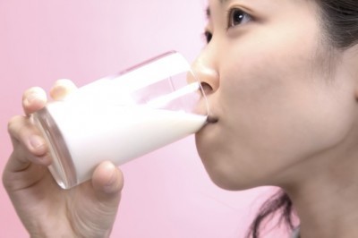 もしかして高いのかも みんながいつも買う牛乳の値段っていくら ニコニコニュース