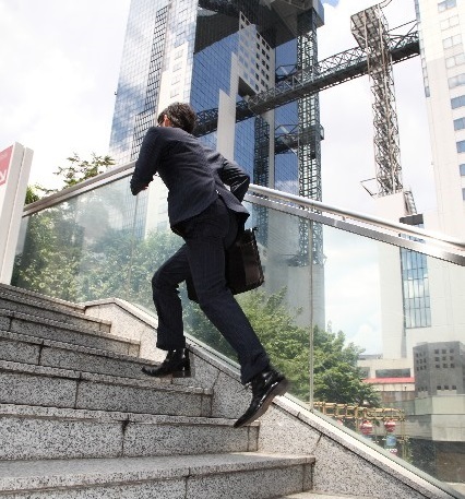 もの凄い勢いで仕事を辞める ゴールドバックラー に驚愕 数分で辞めて黙って帰った という人も ニコニコニュース