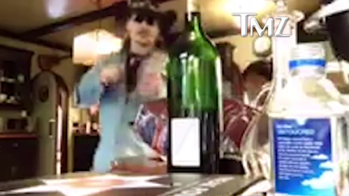 離婚騒動のジョニー デップのdv動画が流出 酒に酔ってワインボトルとグラスを投げて大暴れ ニコニコニュース