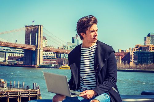 そろそろかな 25歳を過ぎると変わる 男性の恋愛観 4つ ニコニコニュース