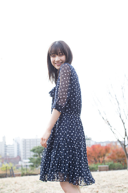 ｊｒ東日本アプリ ｃｍで大反響 突き抜けた美貌を持つ１９歳 中村ゆりかの癒し系な素顔 ニコニコニュース