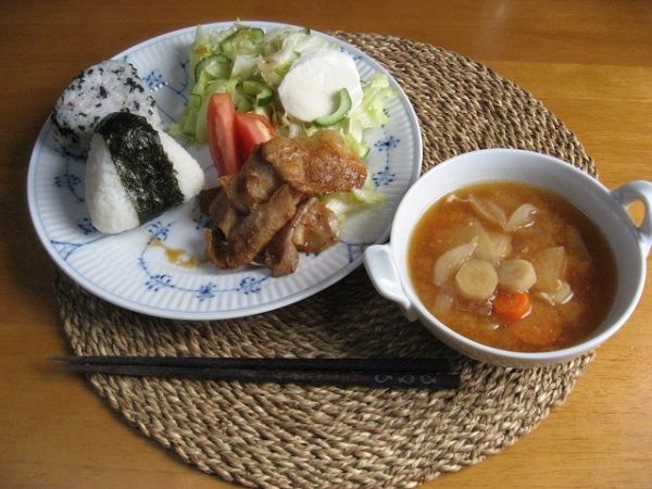 結局ひとり暮らしの自炊って節約になるの 同じ値段でも食べられる量が段違い こだわると自炊の方が高くなる ニコニコニュース