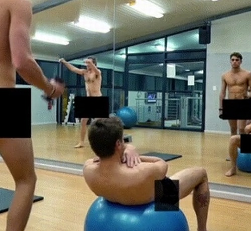 裸体主義者が集う“全裸スポーツジム” | ニコニコニュース