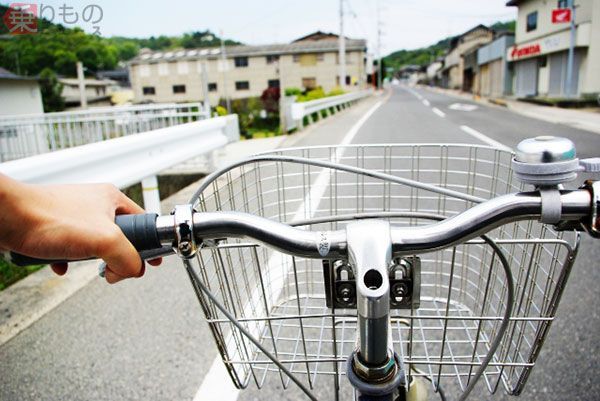 歩道 自転車 邪魔 ちんたら さっさといけ スマホ