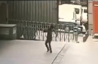 ビルから飛び降り自殺をはかった女性を警備員が受け止めるも失敗して死亡 幼い娘6人がいた ニコニコニュース